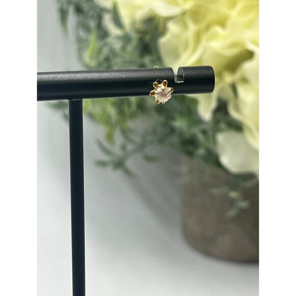 Yellow Gold 14K light Citrine Quartz 3mm Buttercup Flower Stud Earrings‎ - Picture 10 of 12